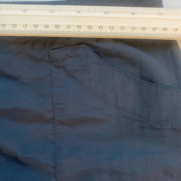 Mountain Hardwear Women’s‎ Hiking Pants Size 12/44 Nylon Outdoor Lightweight - Picture 12 of 12